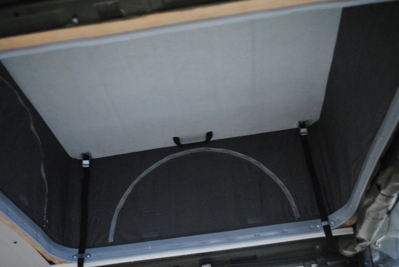 VW Bus T4 Innenausbau Hubdach Innenansicht